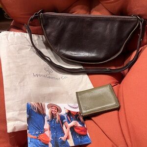 Lyons Leather Co Espresso Biggie Bee and Sage Daily Wallet